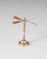 FK 0132
          <br/>
          Propeller
          <br/>
          <em></em>